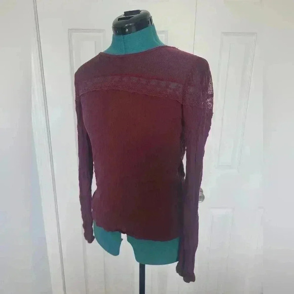 Xhilaration Tops - Xhilaration Burgundy S Lace Top